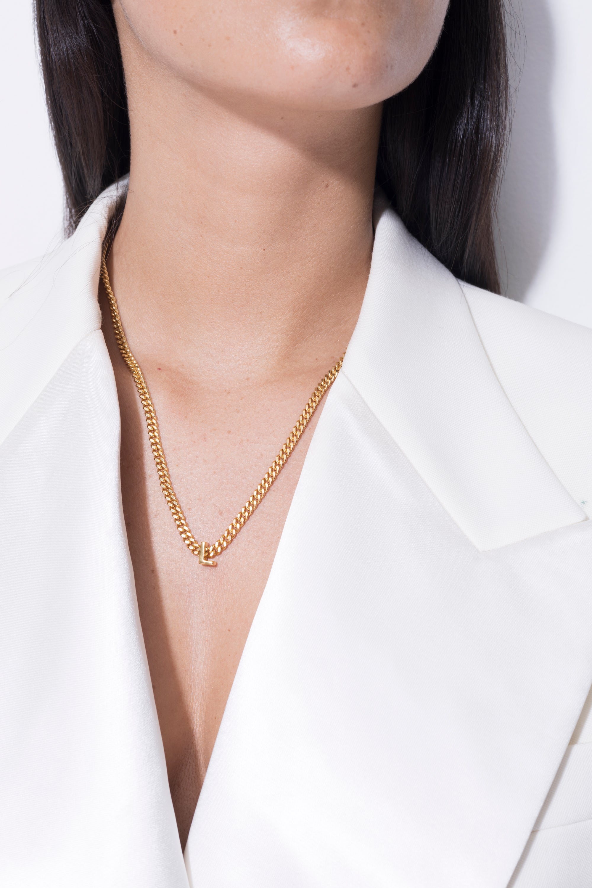 alphabet collar con colgante L