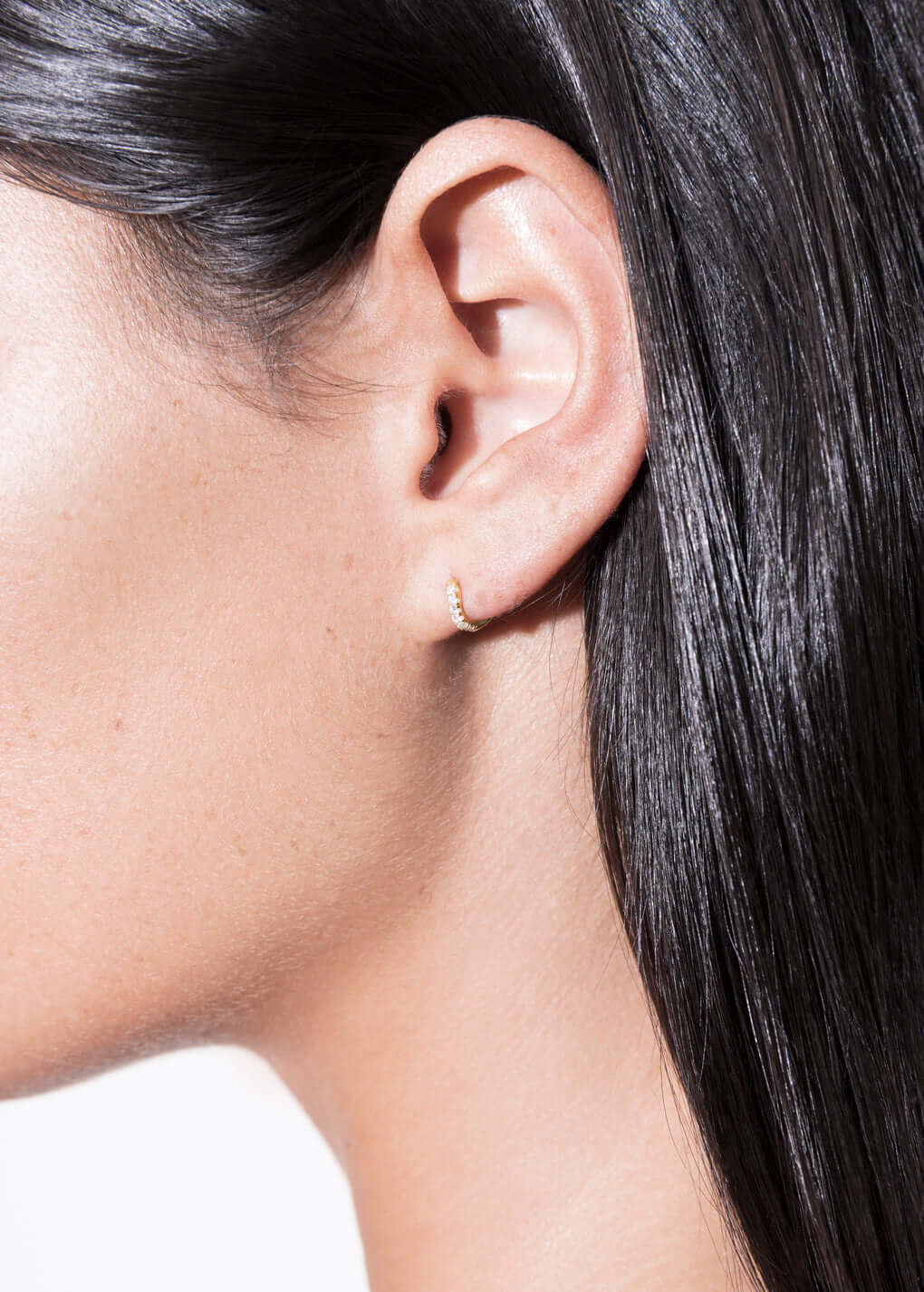 aros de aro de 5 mm cate con diamantes de 18k