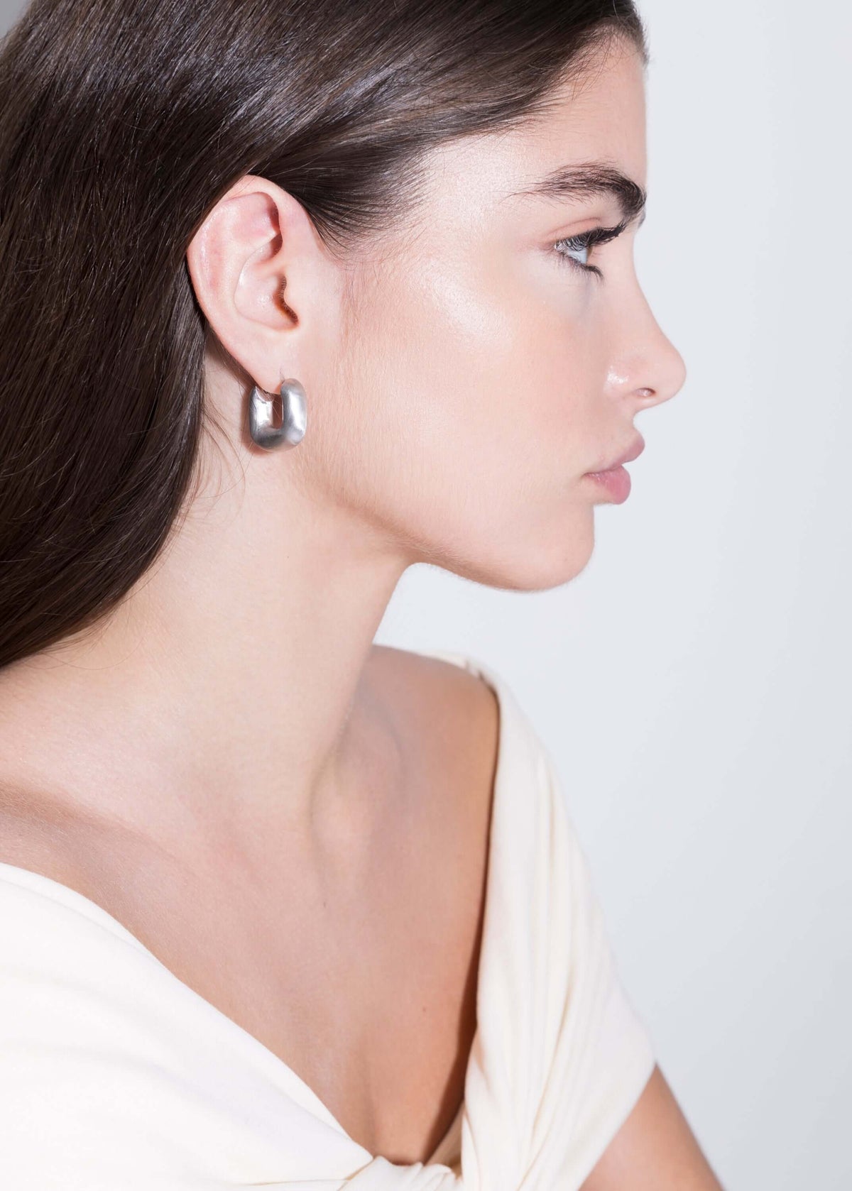 pendientes magda huggies