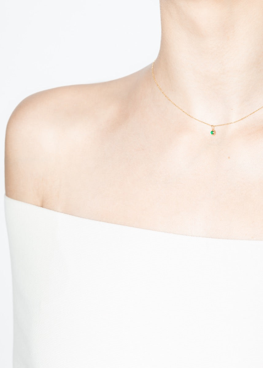 collar mock 18k esmeralda