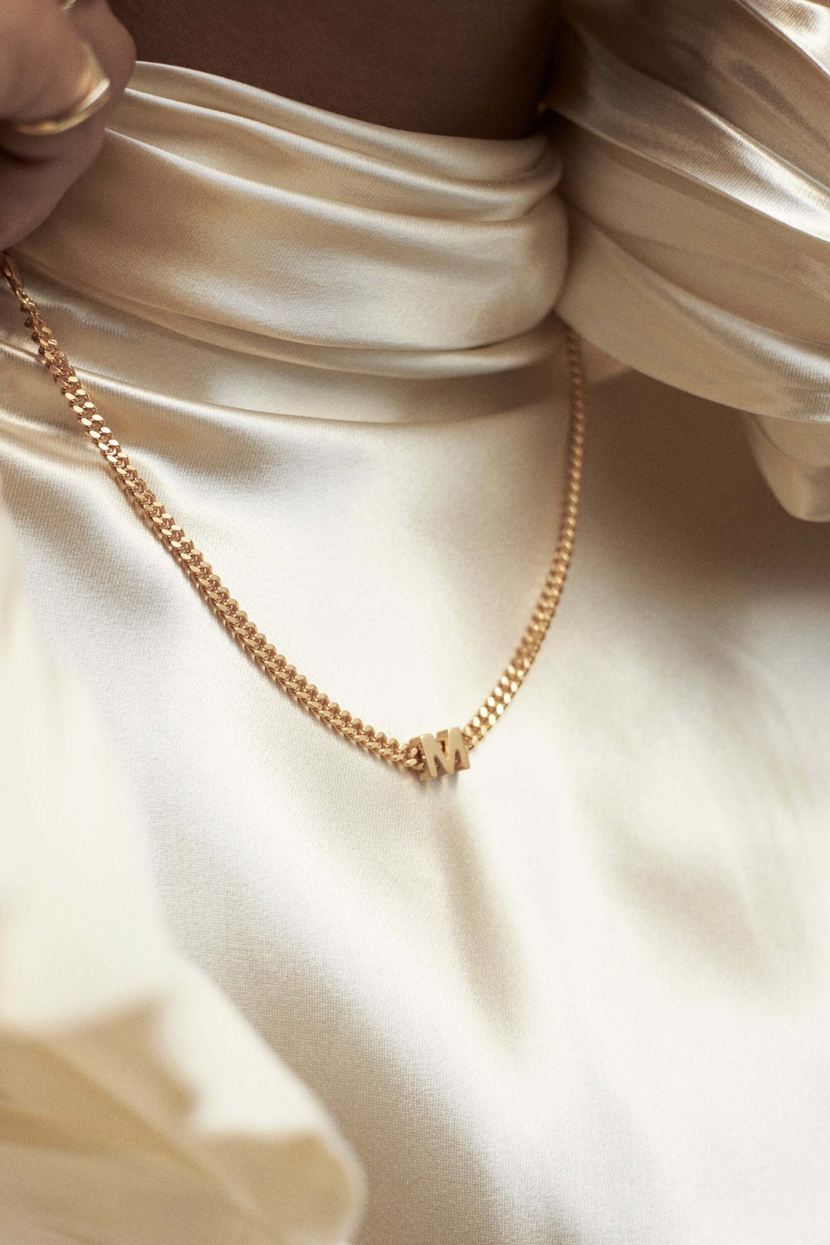 alphabet necklace with pendant M Necklaces