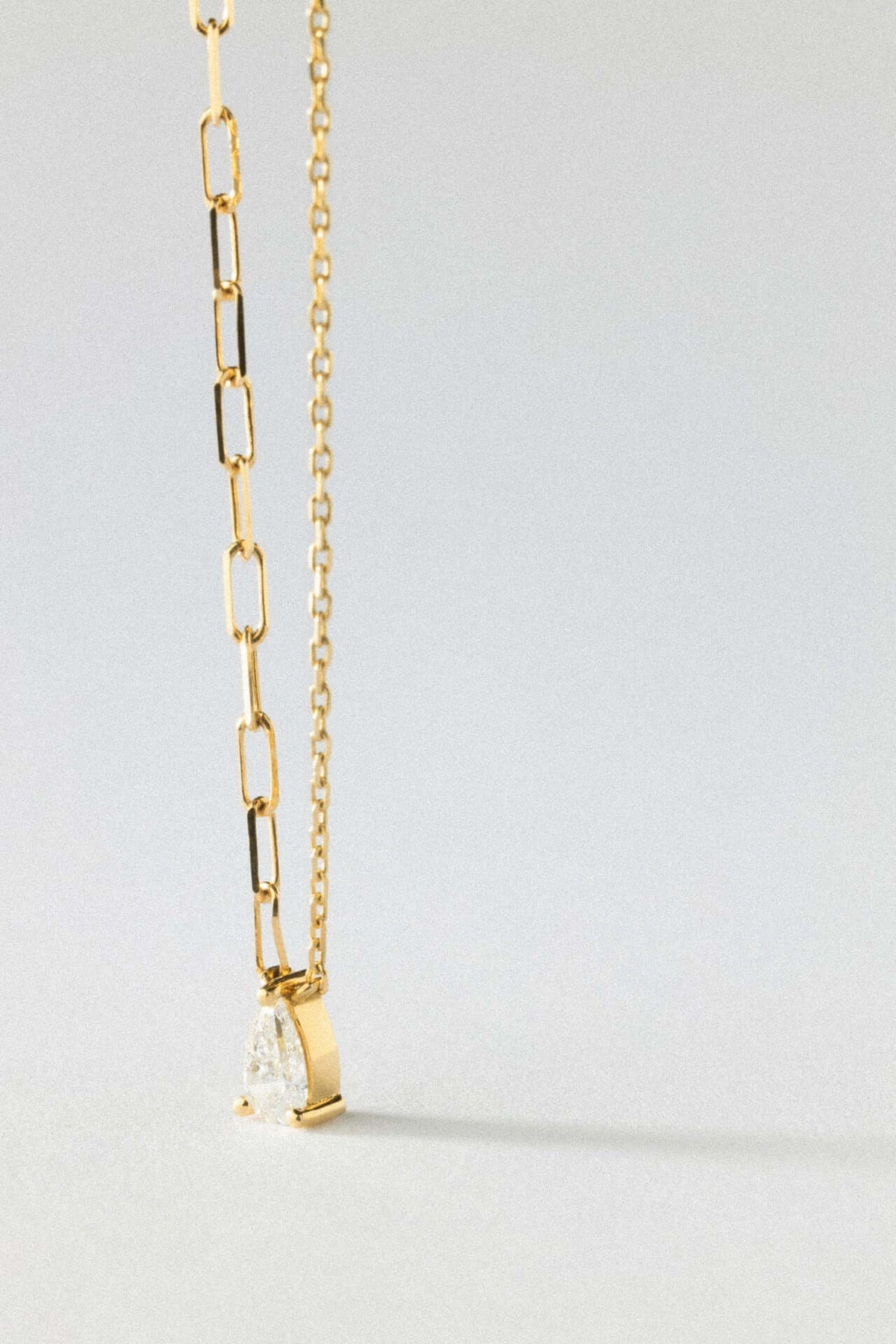 collar de pera collar de diamantes de 18k