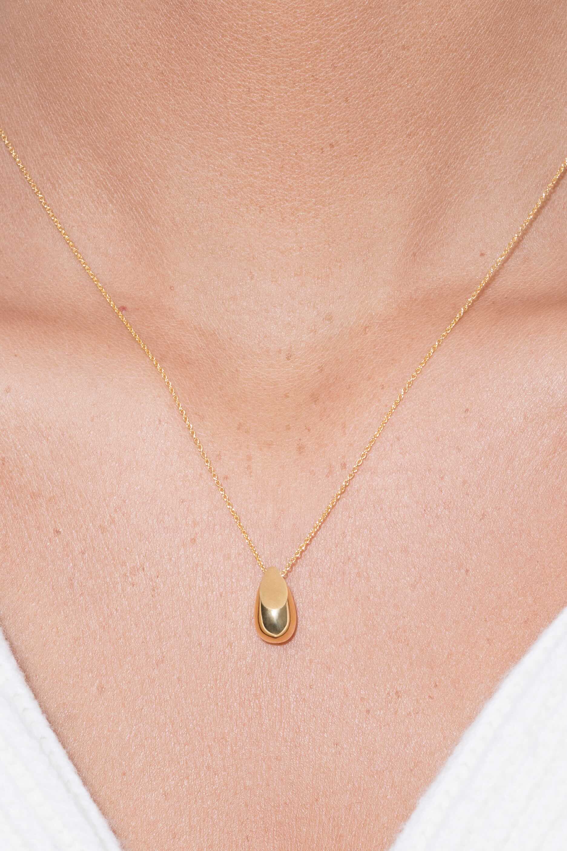 collar mini constantin