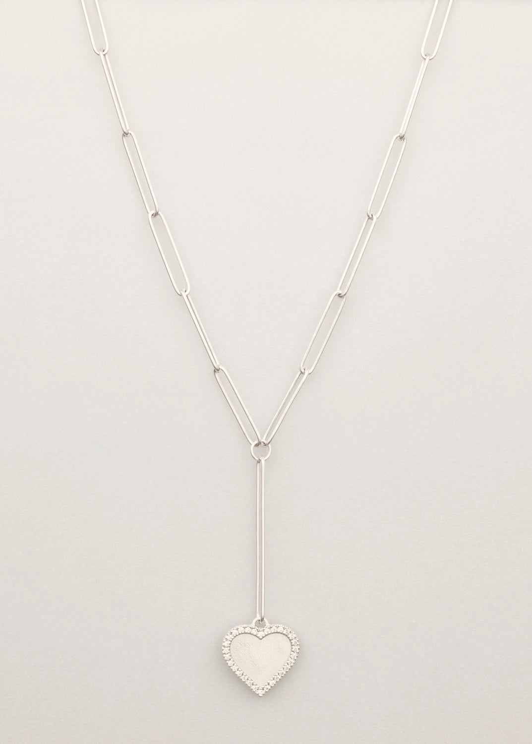 collar de jade blanco