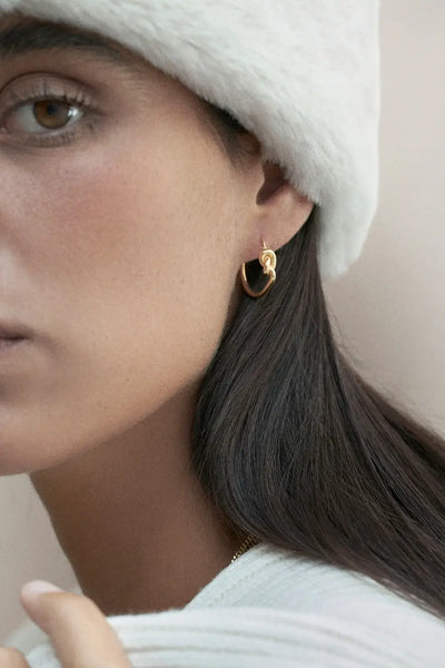 pendientes lucilla knot huggies
