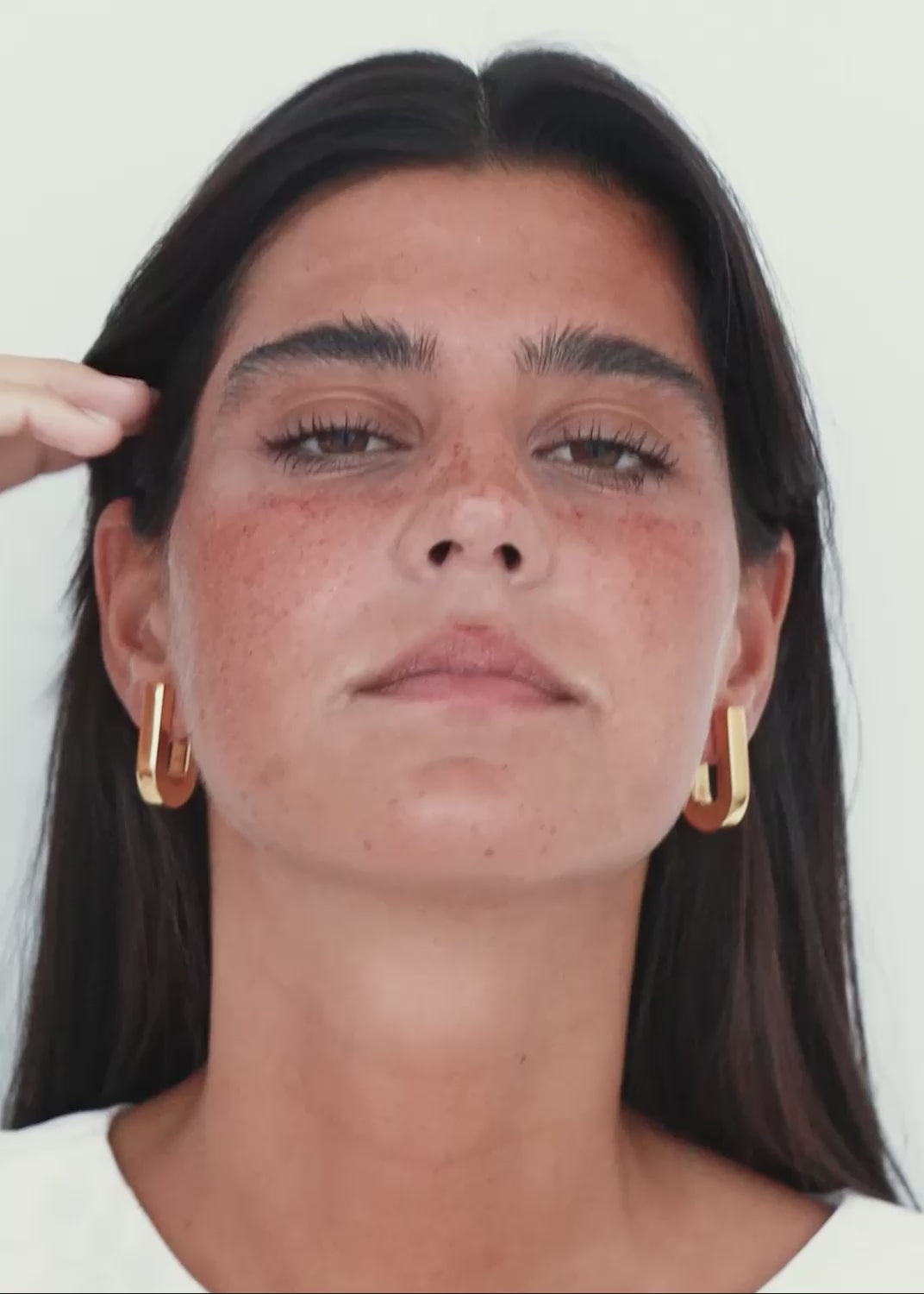 Cargar video: Fiona earrings Earrings