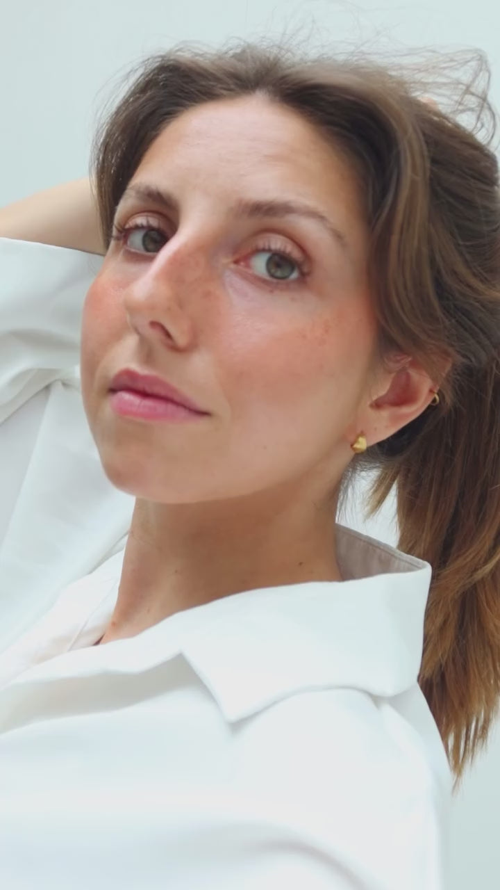 A closer look at Tilly.
Every detail design to be noticed — now with 30% off for a limited time. 

#cinco #tillyfamily #madeinportugal #jewelrydetails