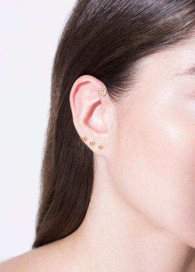 pendiente sonriente de diamante de 18k Pendientes